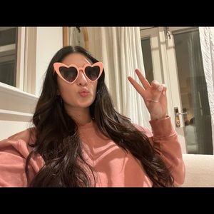 Meet your Posher, Emma